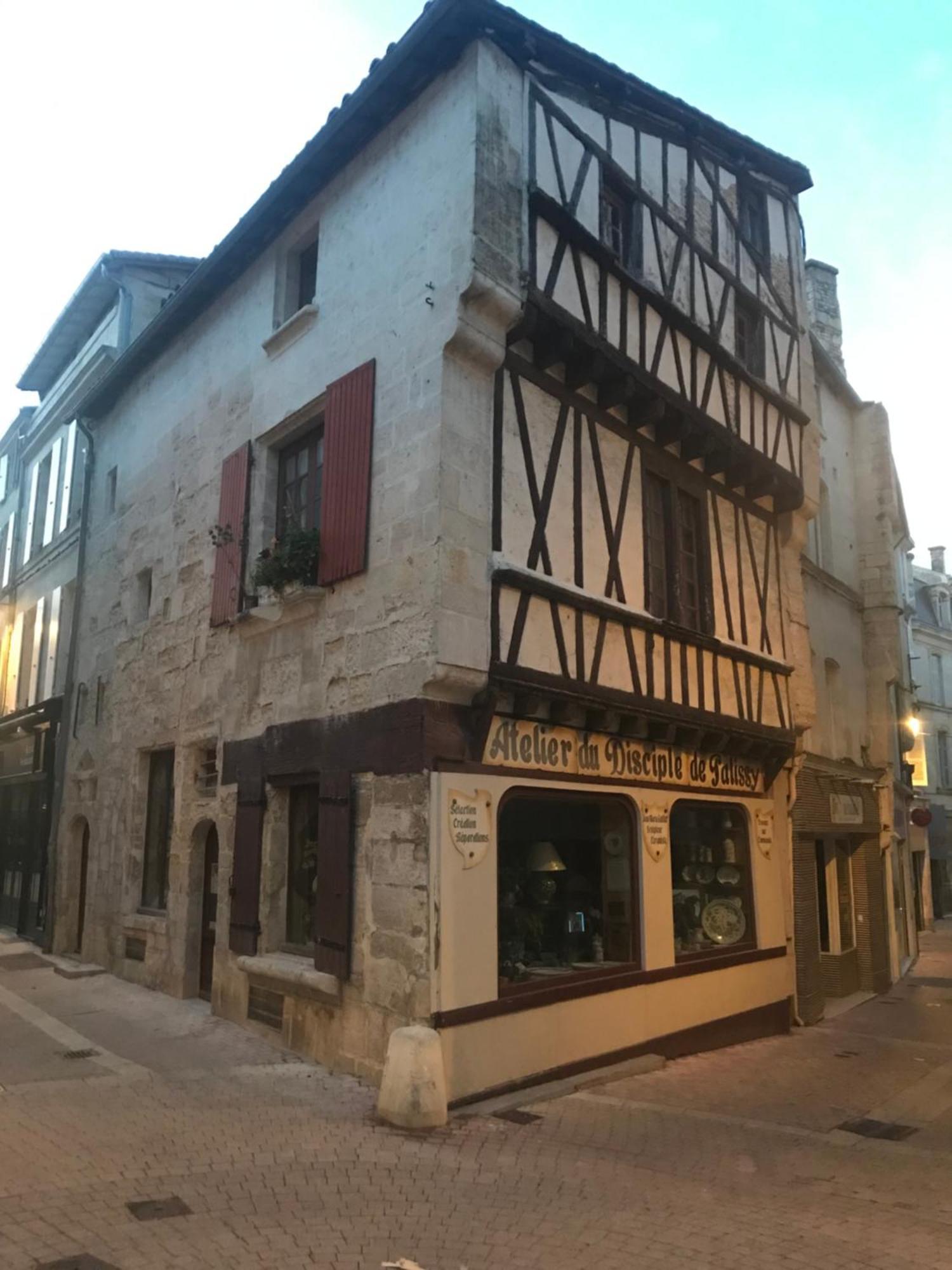 Super Studio Coup De Coeur Niort Exterior foto
